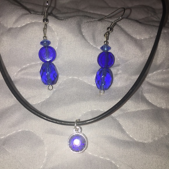 🆕Royal blue set Necklace & Earrings leather cord - Picture 3 of 7